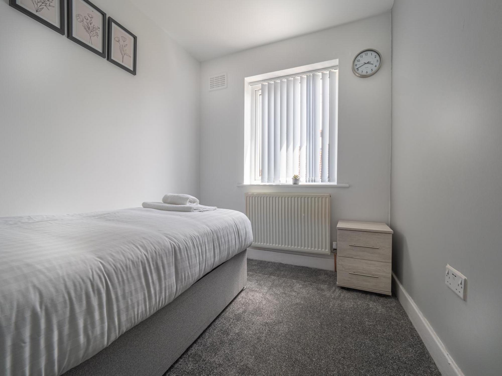 3Br Haven Retreat In Wallasey With Free Street Parking Екстер'єр фото